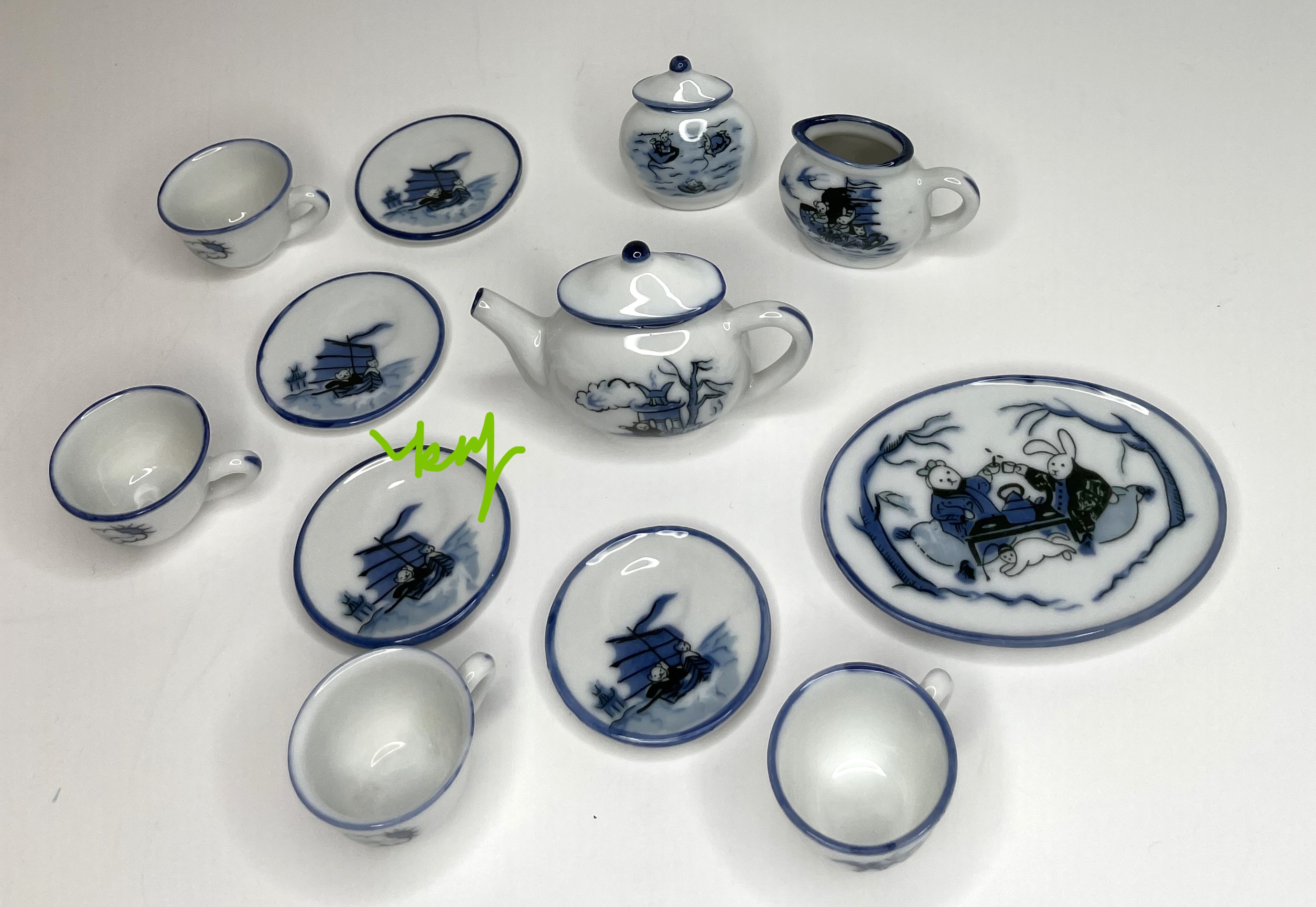 (The) Blue Pagoda: All The Tea in China Muffy's TEA SET