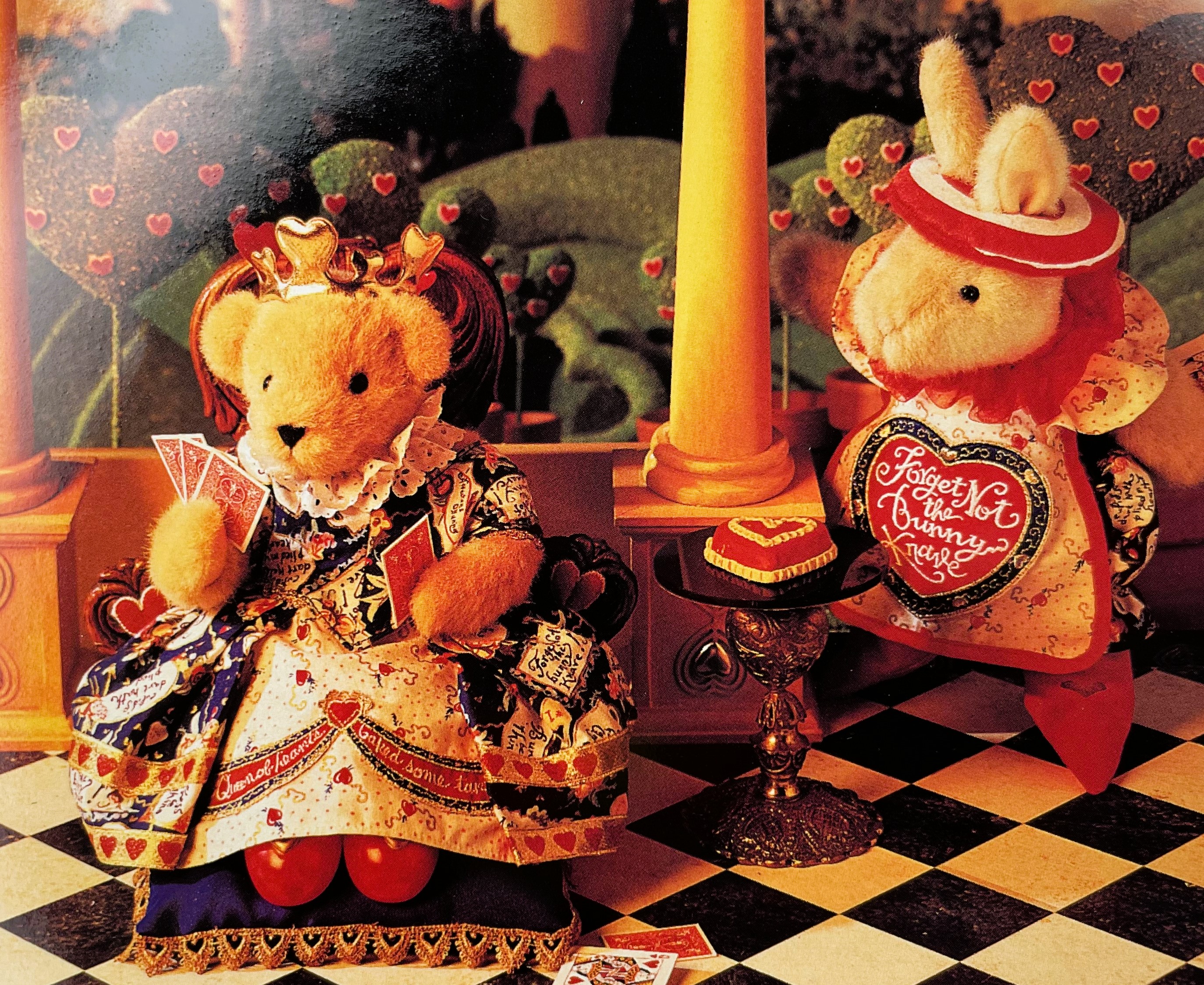 (The) Queen of Hearts and The Bunny Knave MUFFY Outfit
