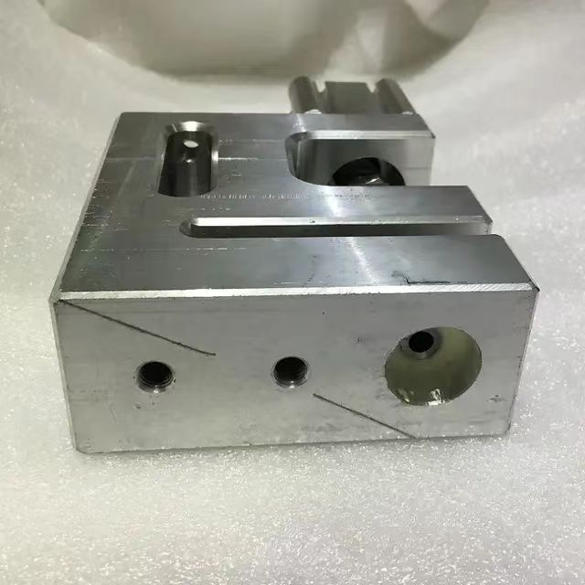 12-30mm Big Round Hole Pneumatic Punching Machine Single Round Hole Punch Machine