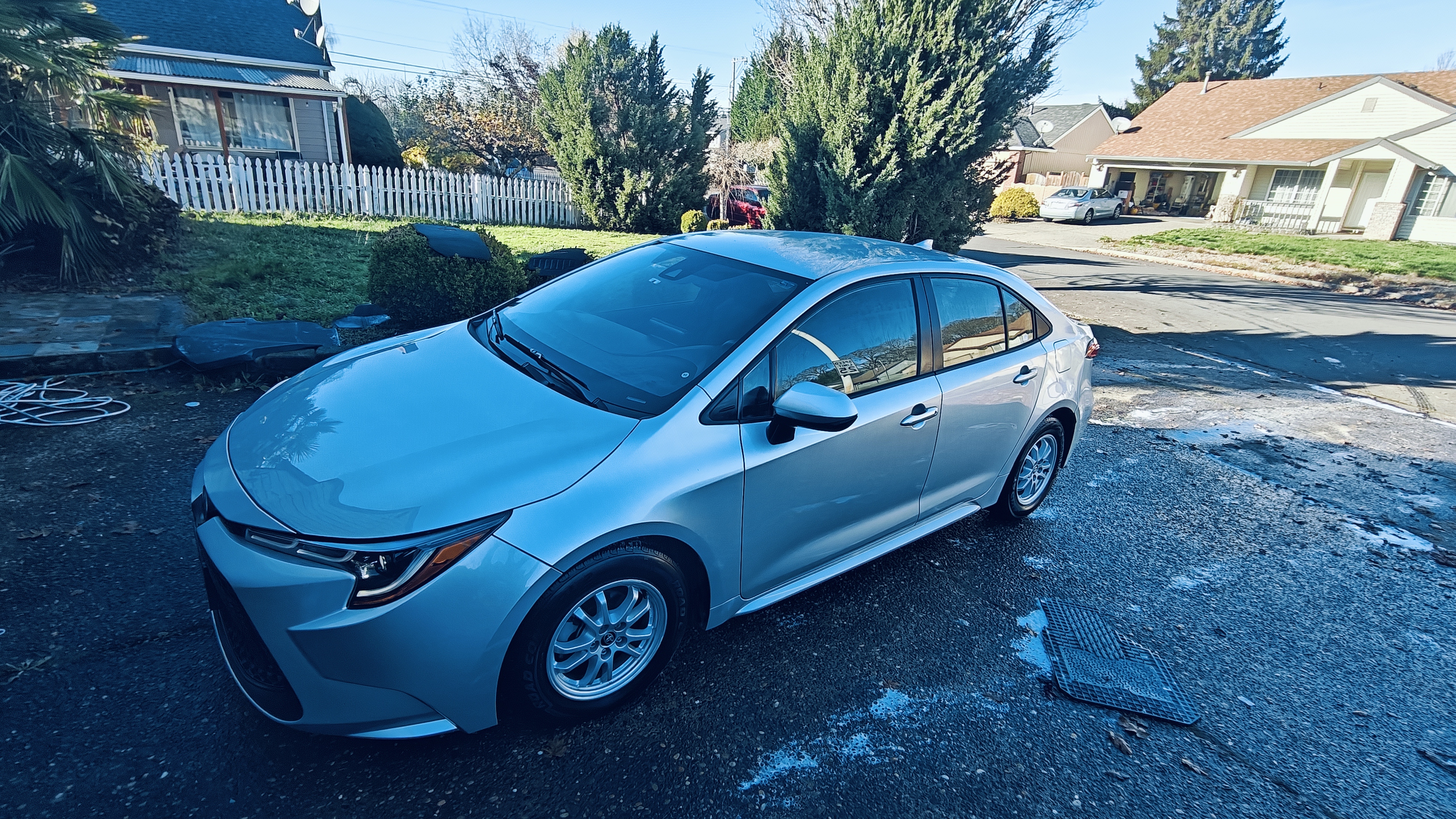 2022 Toyota Corolla LE Hybrid  