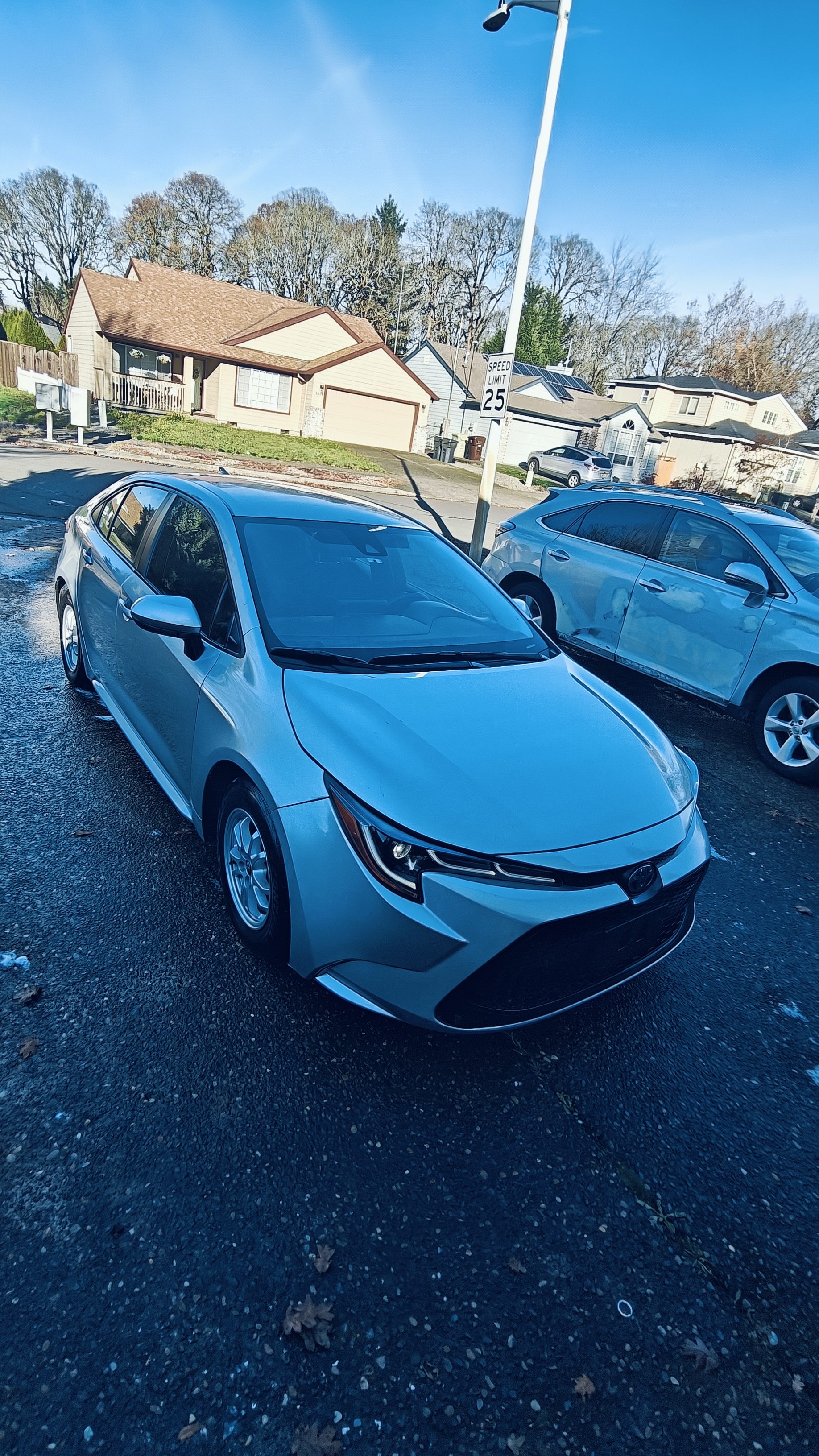 2022 Toyota Corolla LE Hybrid  