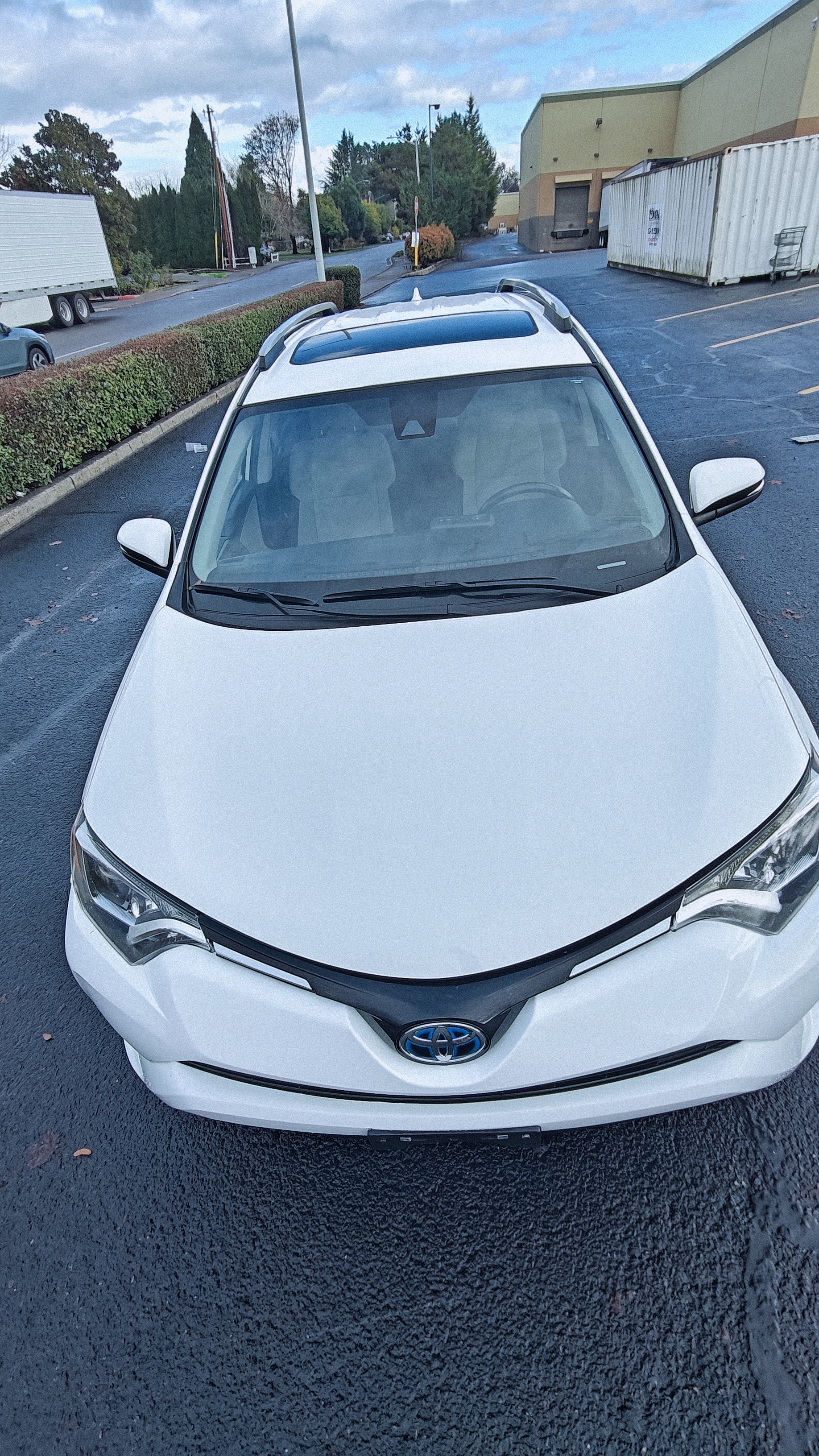 2017 Toyota RAV4 XLE AWD Hybrid 