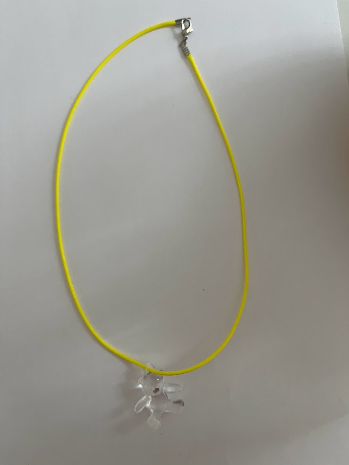 PENDENTIF JAUNE FLUO OURSON 