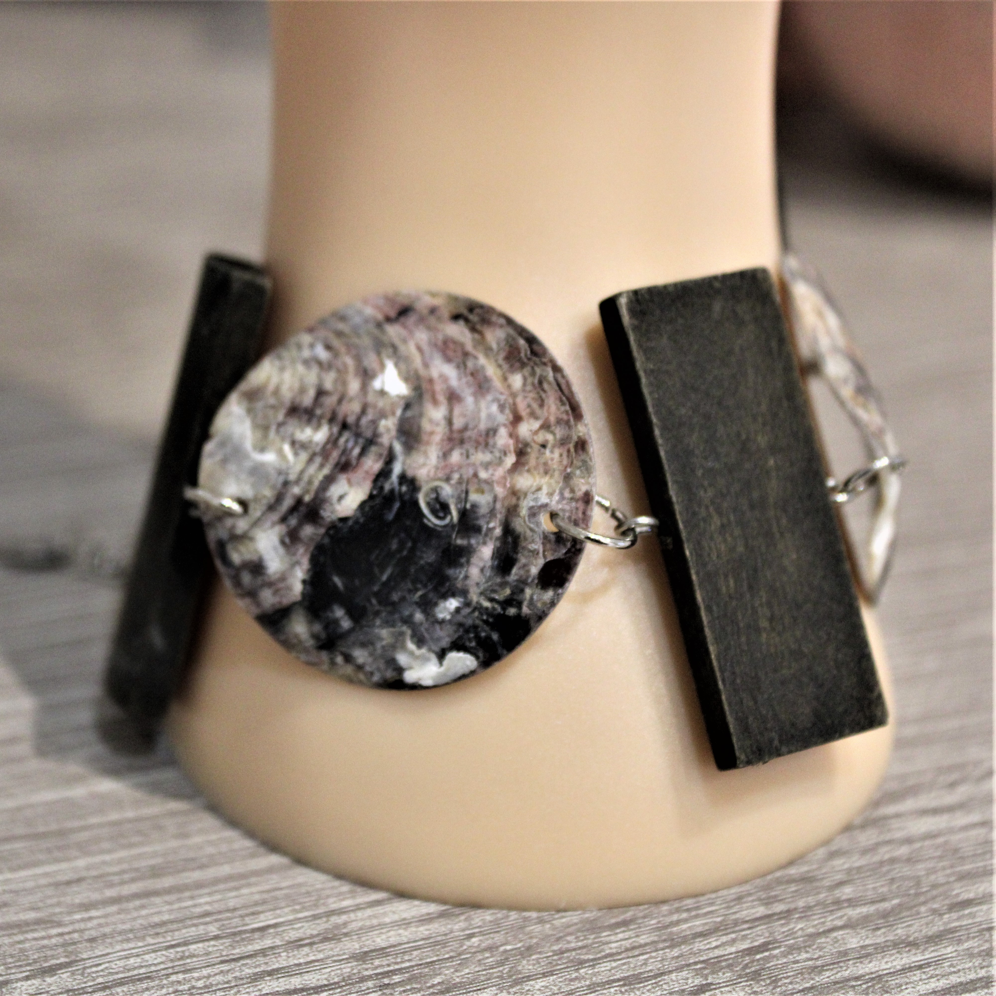 BRACELET FEMME BOIS ET COQUILLAGE