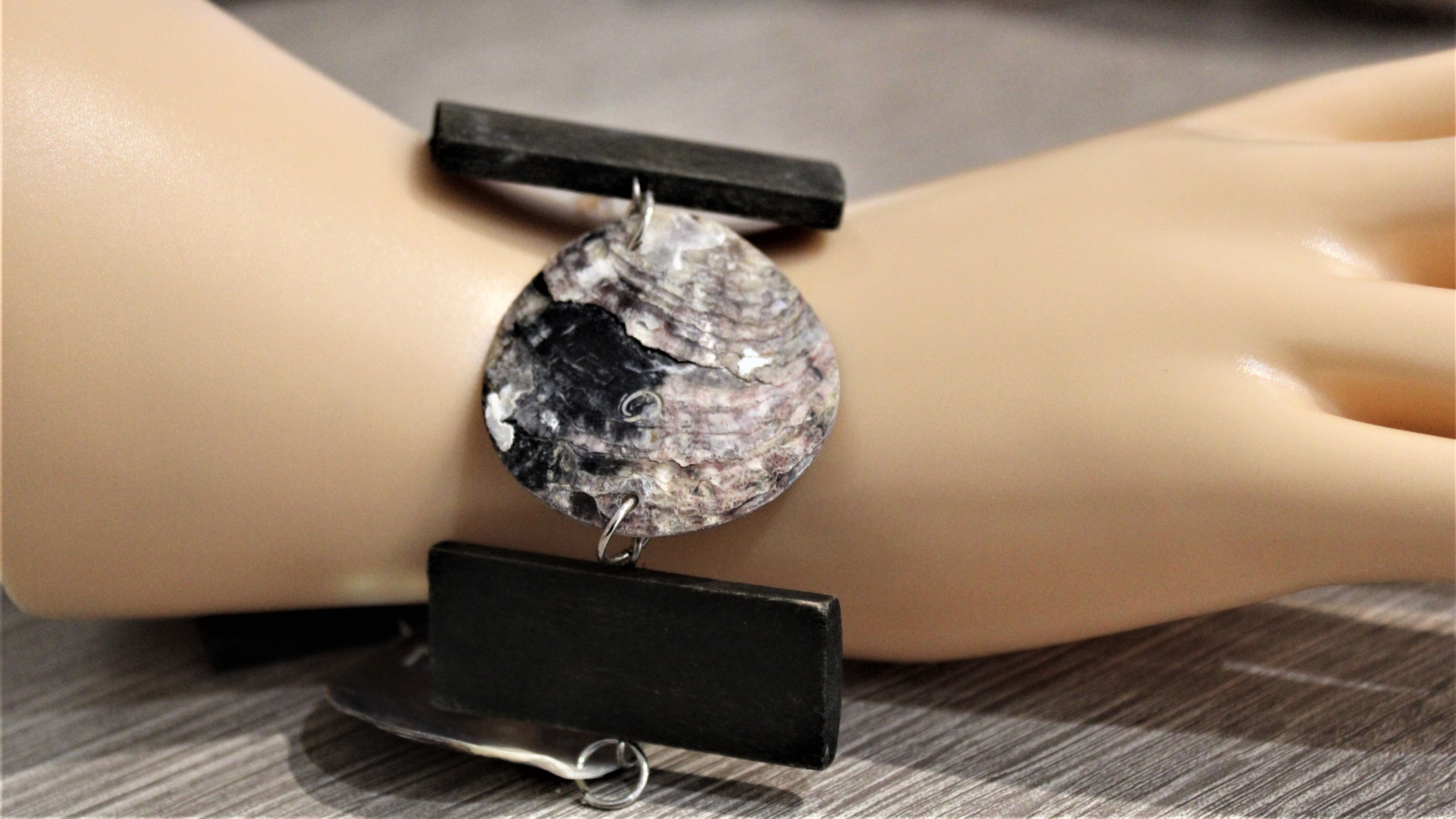 BRACELET FEMME BOIS ET COQUILLAGE