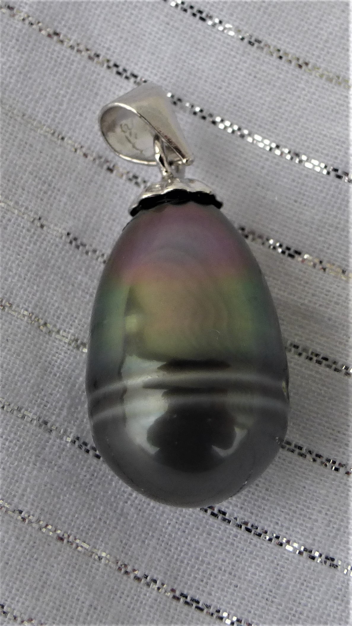 PENDENTIF PERLE DE TAHITI TONS VERT AUBERGINE