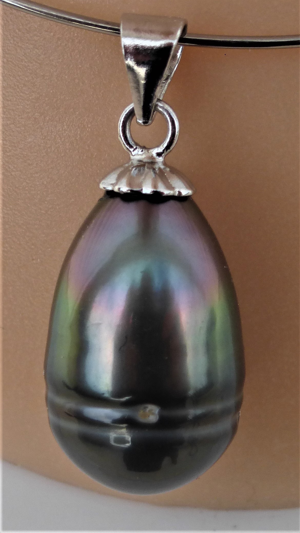 PENDENTIF PERLE DE TAHITI TONS VERT AUBERGINE