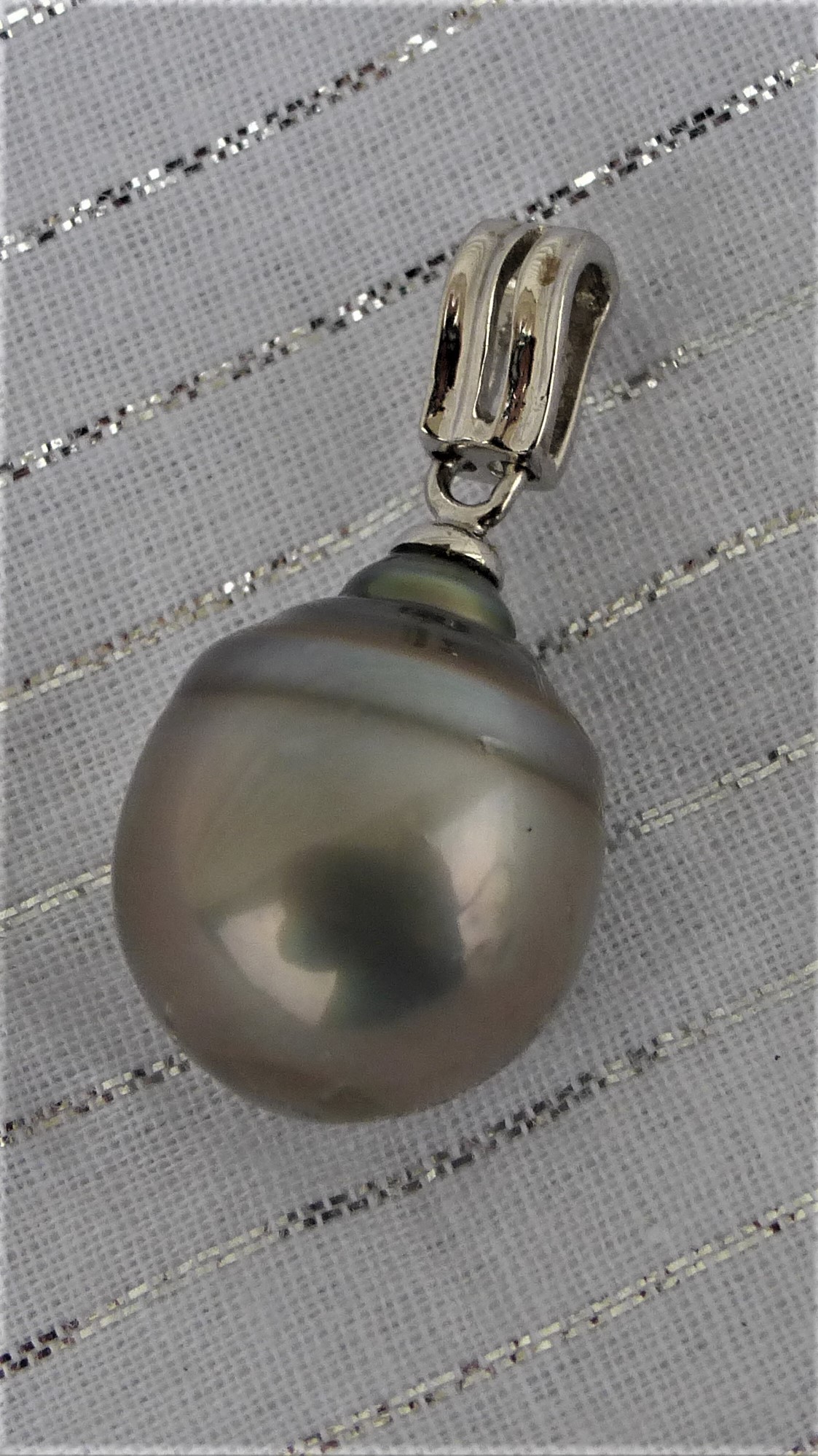 PENDENTIF PERLE DE TAHITI TONS GRIS