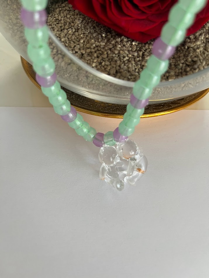 COLLIER FILLETTE PERLES FLUO 2 OURSONS