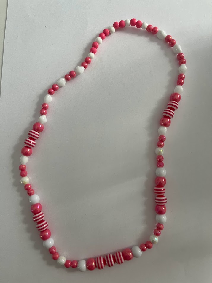 COLLIER FILLETTE ROSE FUSCHIA ET BLANC