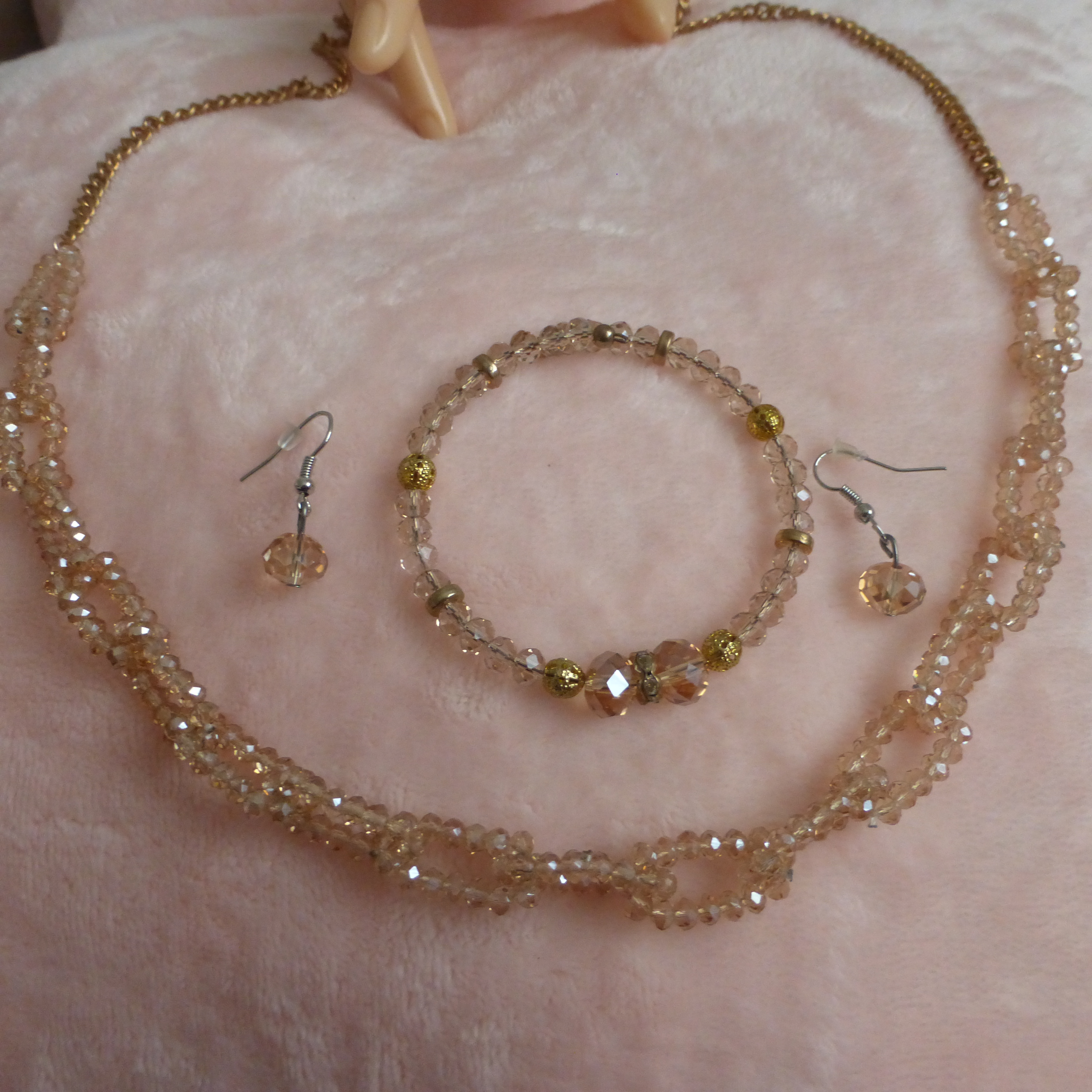 COLLIER BRACELET BOUCLE D'OREILLE BEIGE
