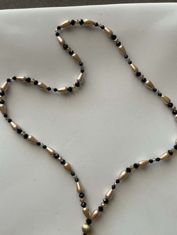 COLLIER FEMME TONS DORÉ ET NOIR