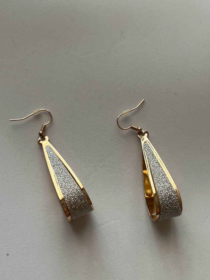 BOUCLE D'OREILLE EFFET DIAMANTÉ ARGENTÉ DORÉES