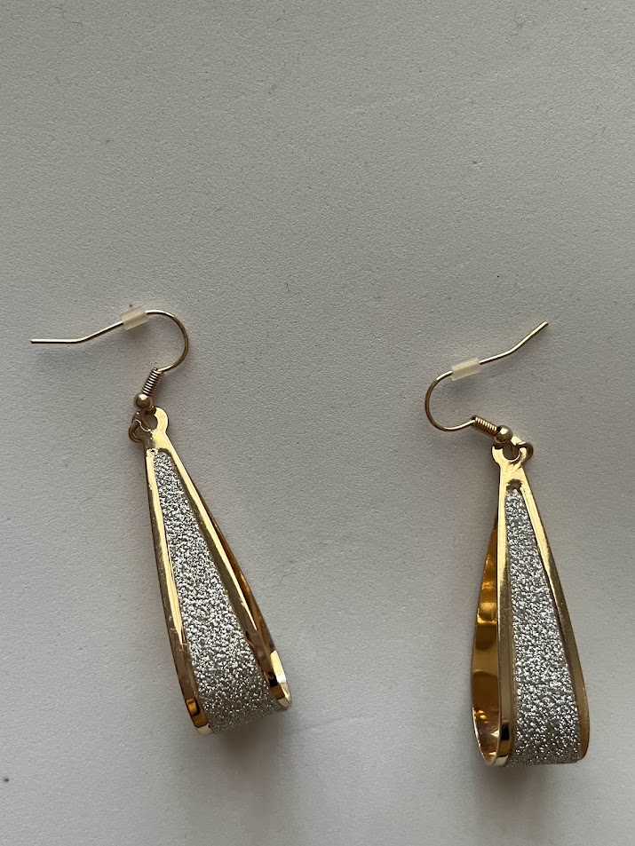 BOUCLE D'OREILLE EFFET DIAMANTÉ ARGENTÉ DORÉES