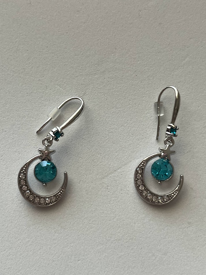 BOUCLE D'OREILLE LUNE PIERRE BLEUE