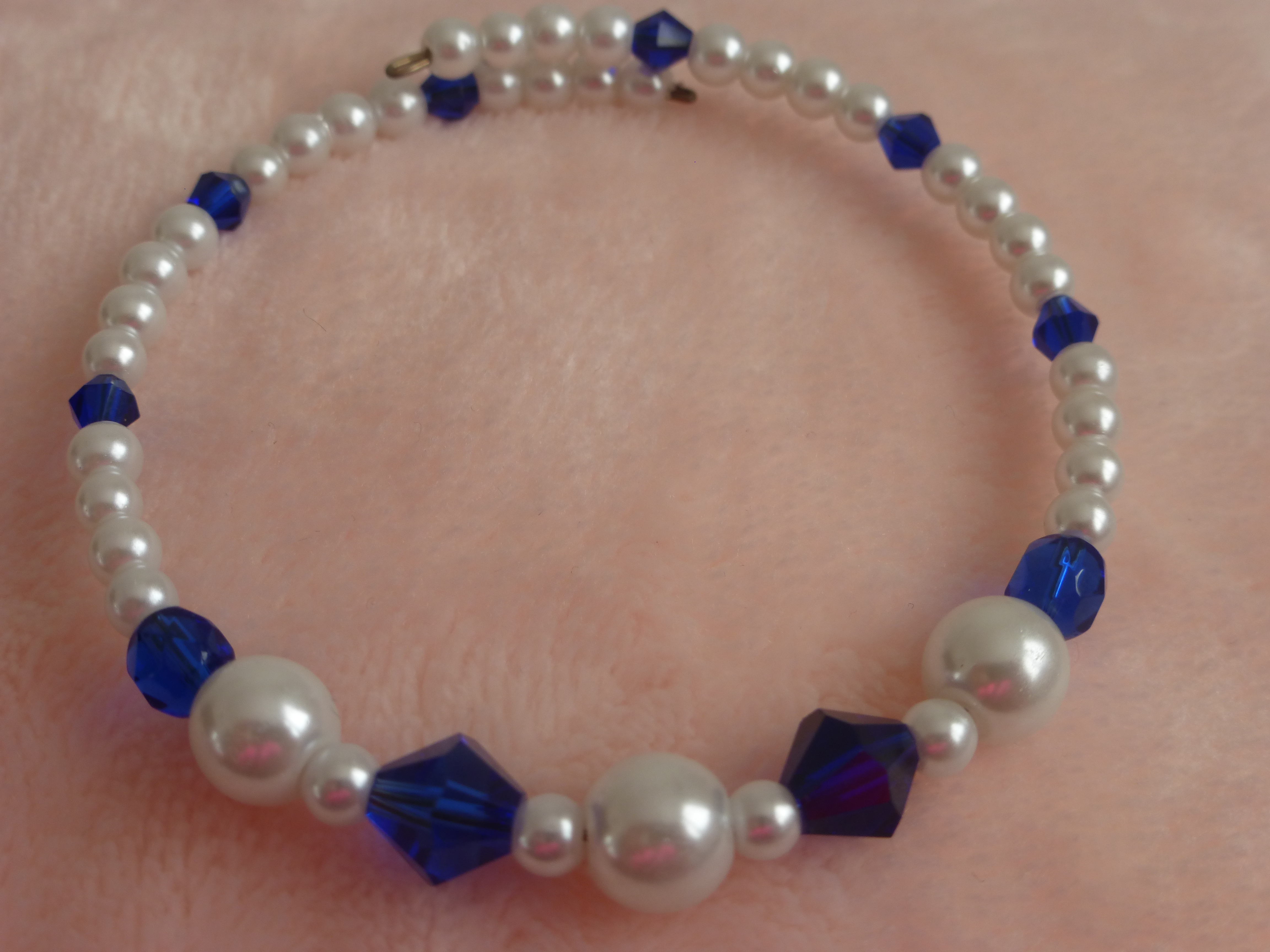 COLLIER BRACELET FEMME TONS BLANC ET BLEU SAPHIR