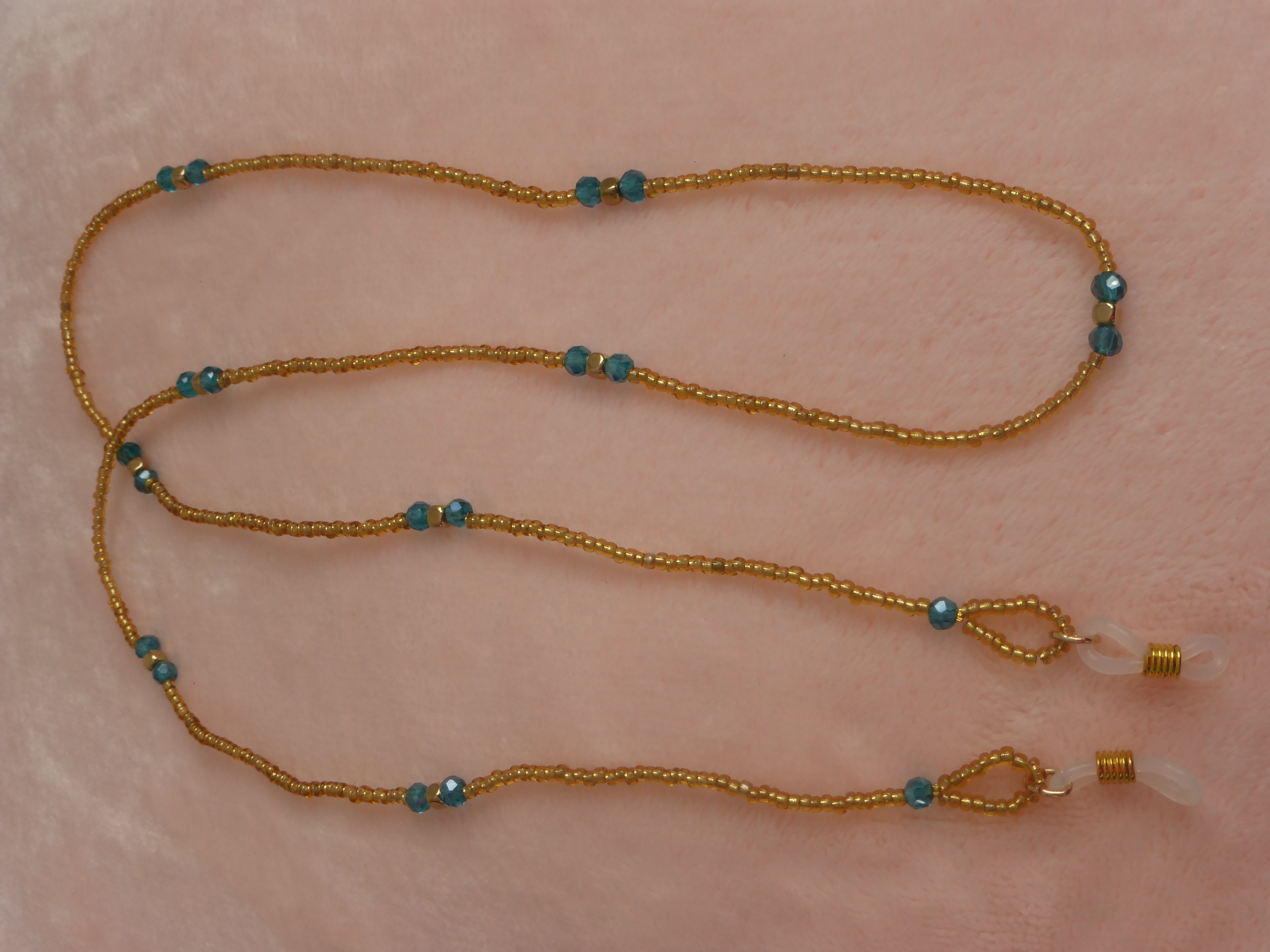 CORDON A LUNETTES DORÉ ET VERT