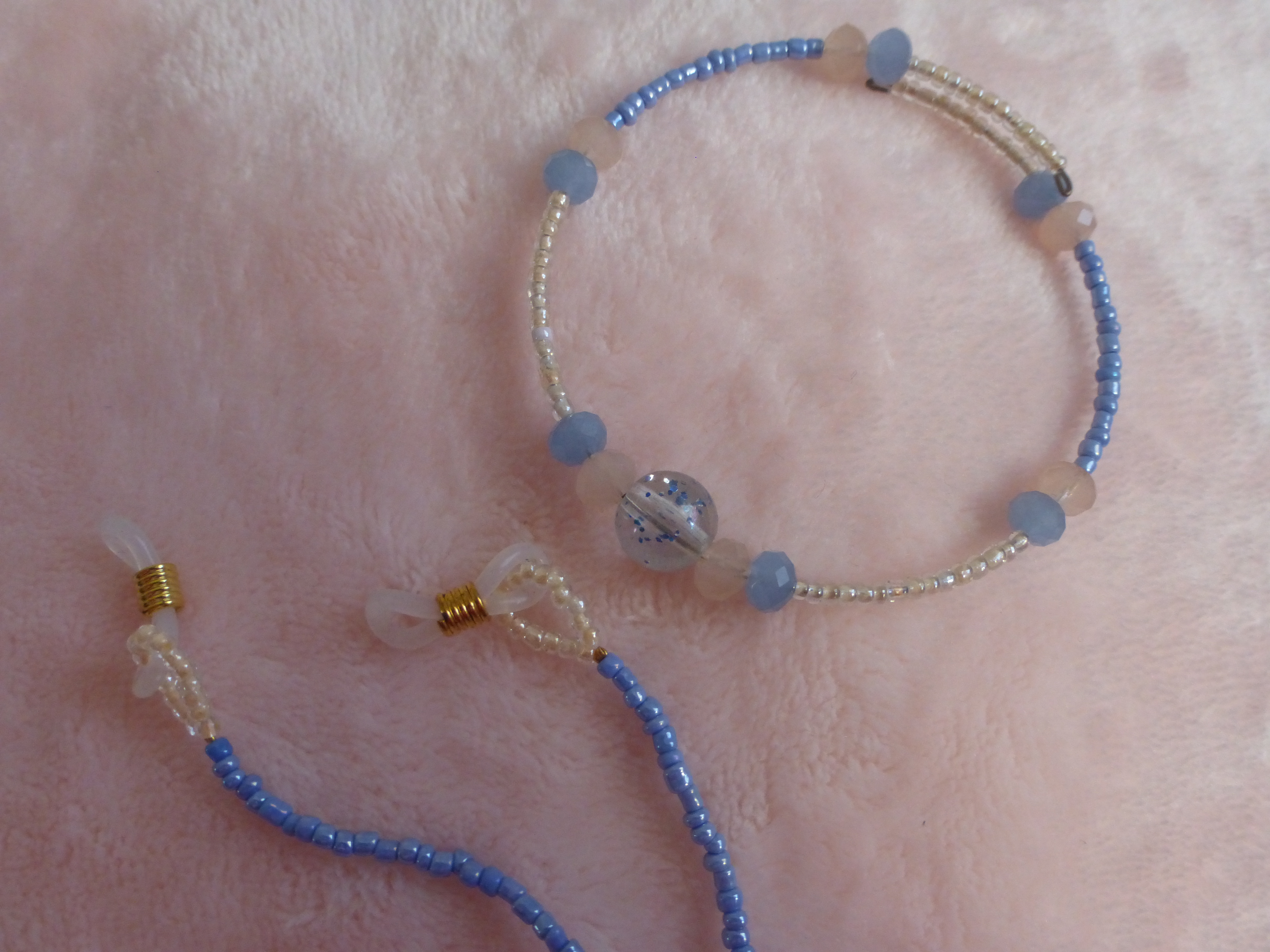 CORDON A LUNETTES ET BRACELET BLEU ET ORANGE PALE
