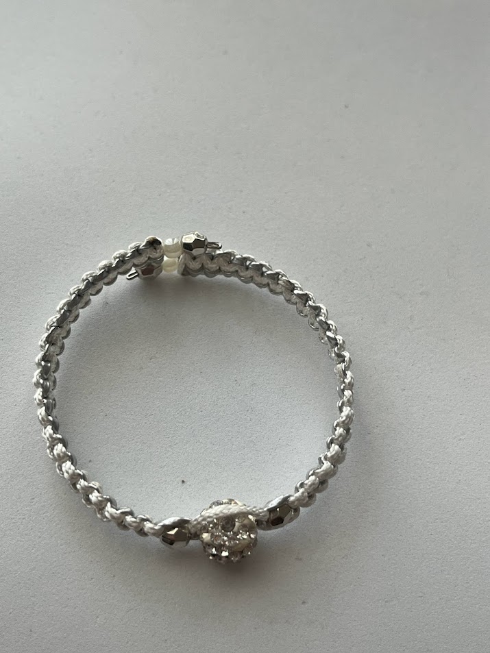 BRACELET ARGENTÉ ET BLANC