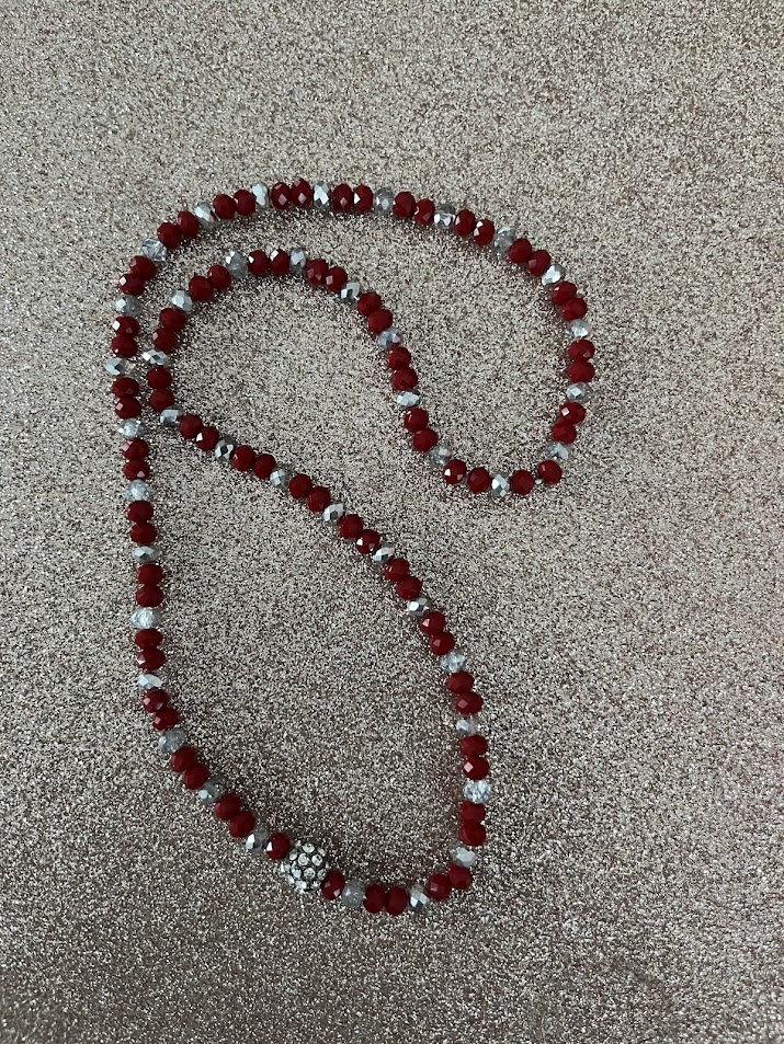 COLLIER FEMME TONS BORDEAUX ET ARGENT