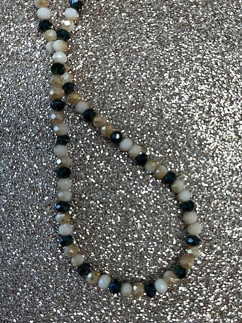 COLLIER BEIGE ET NOIR