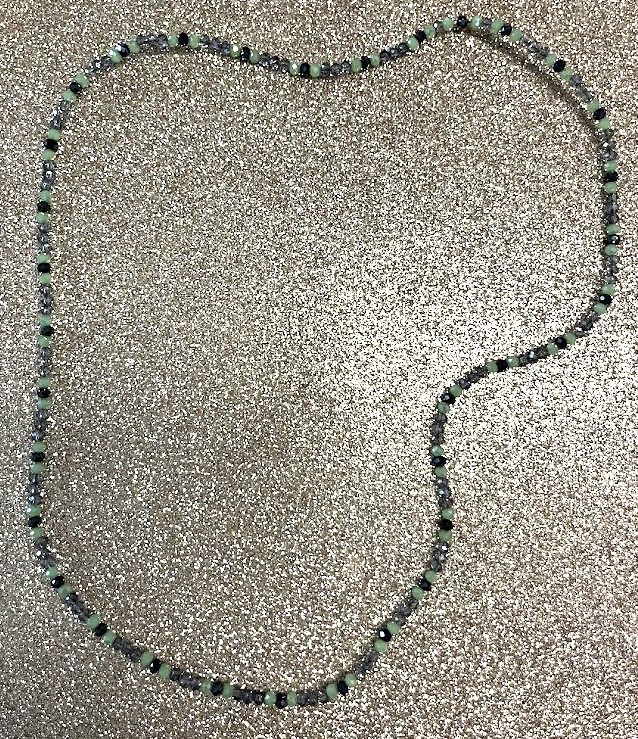 COLLIER FEMME VERT ET NOIR