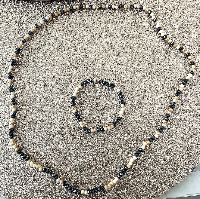 COLLIER FEMME BEIGE ET GRIS