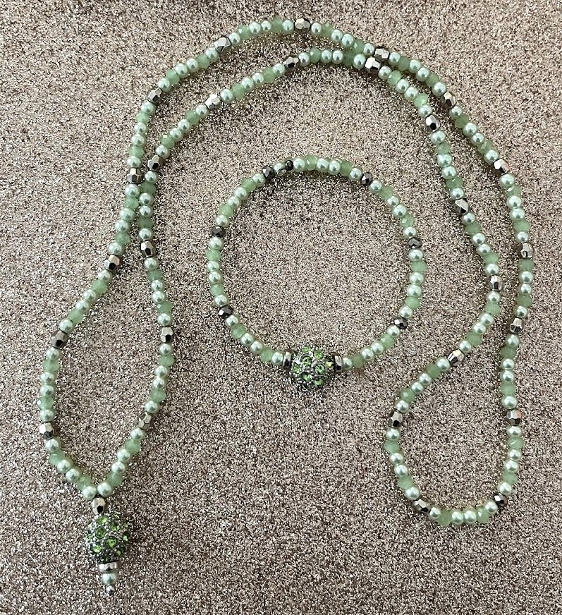 COLLIER FEMME VERT CLAIR