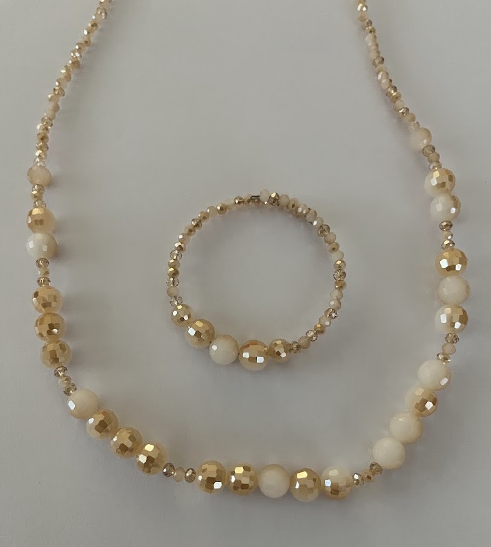 COLLIER FEMME TONS BEIGES