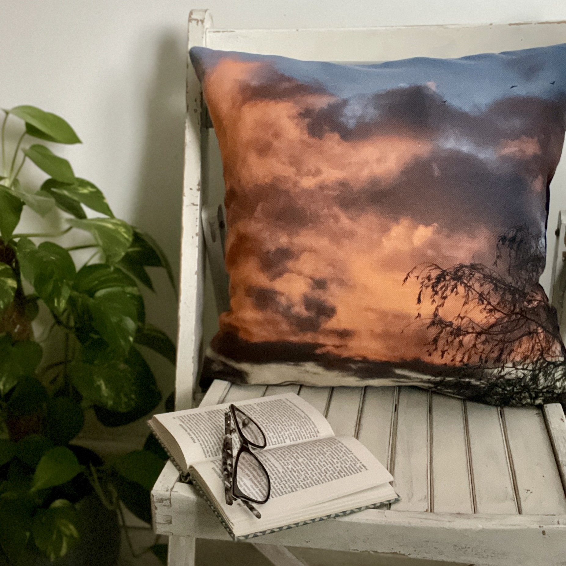 HANDMADE 17x17 Cloudy Orange Sunset Linen Look Cushion Cover with Navy Velvet Back