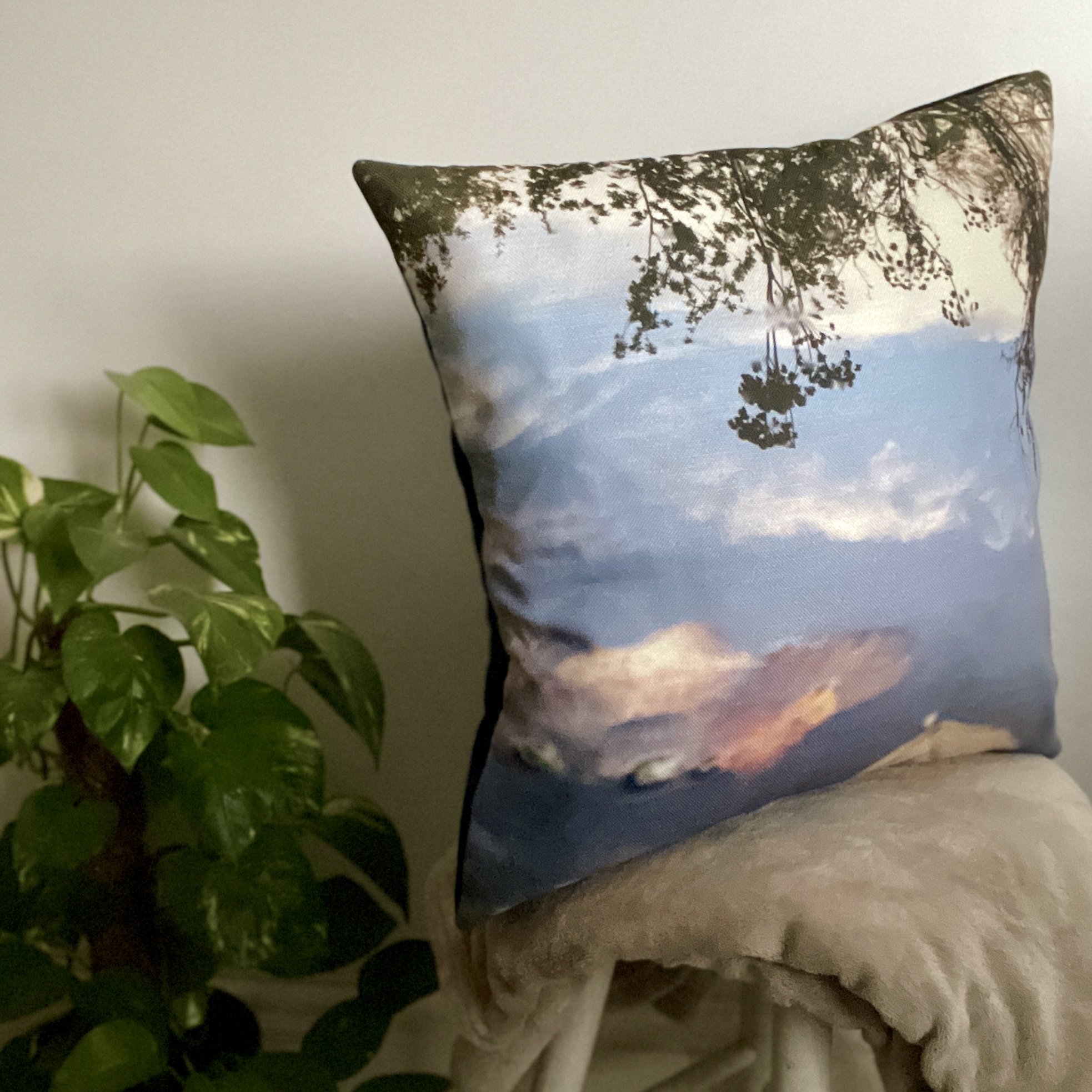 HANDMADE 17x17 "Reflections in a Puddle" Linen Look Cushion Cover with Navy Velvet Back