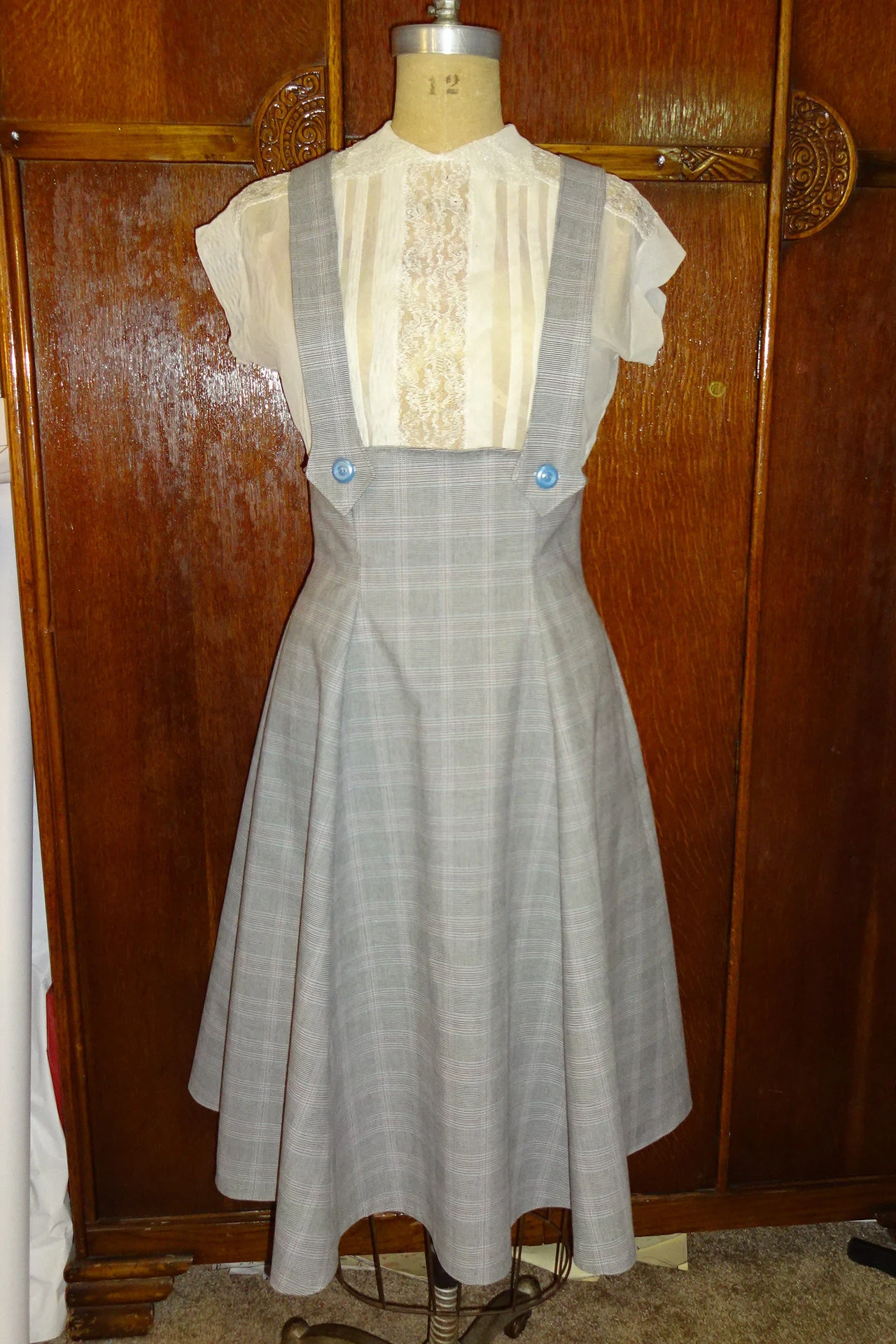 1950s Style High Waist Circle Skirt With Optional Puffed Sleeve Blouse Custom Made in Your Size From a Vintage Pattern 1952