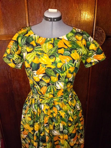 1950s Style Scoop Neck V Back Circle Full Skirt Dress with Cummerbund Belt Custom Made in Your Size From a Vintage Pattern 1959