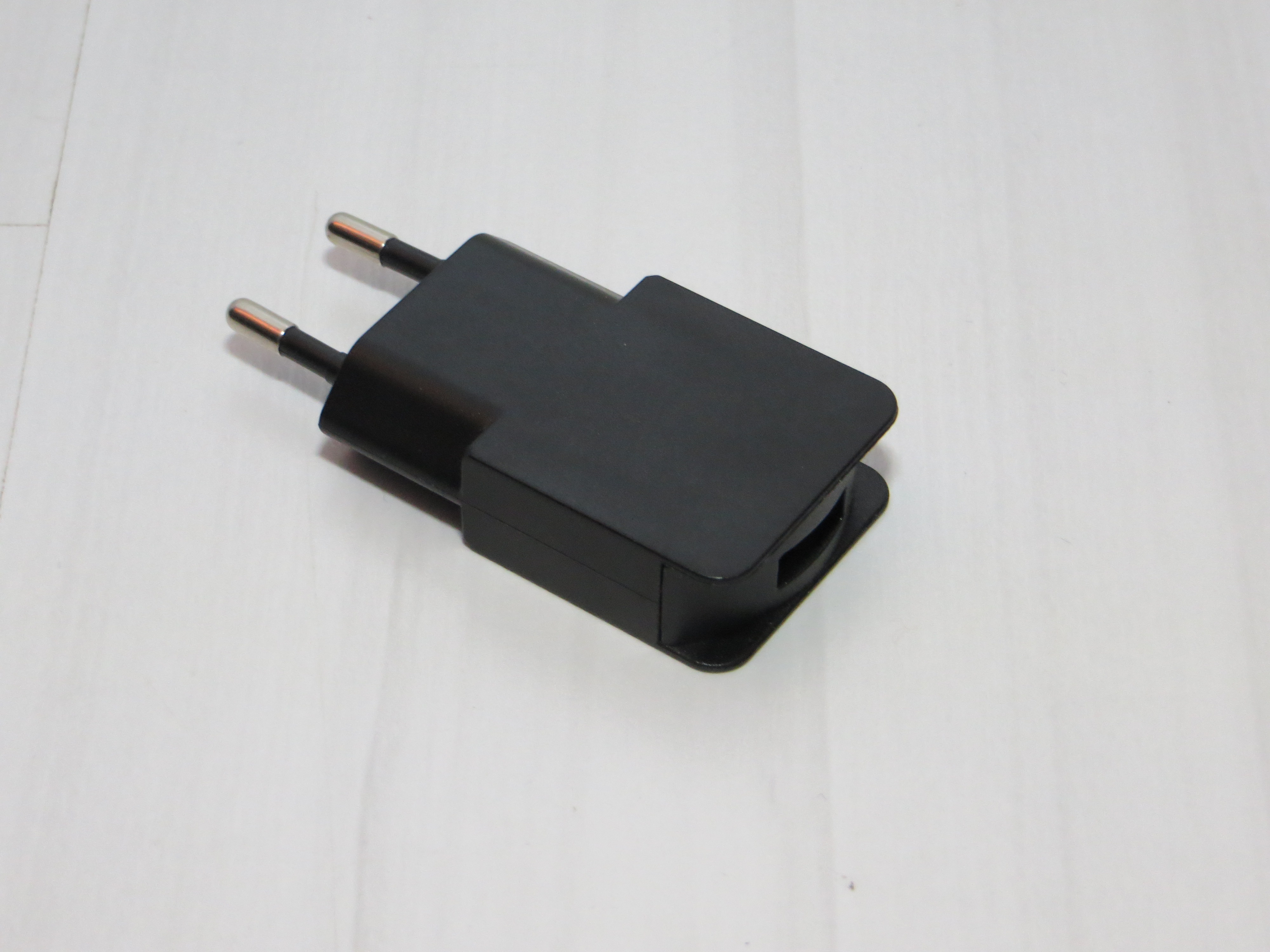 4 - Adaptateur secteur 220V pour alimentation de cadre lithophanie USB 5V