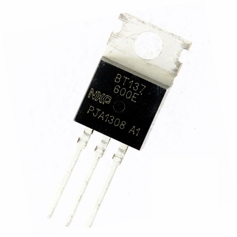 2 Triac Triacs BT137 600V 8A MOC 137