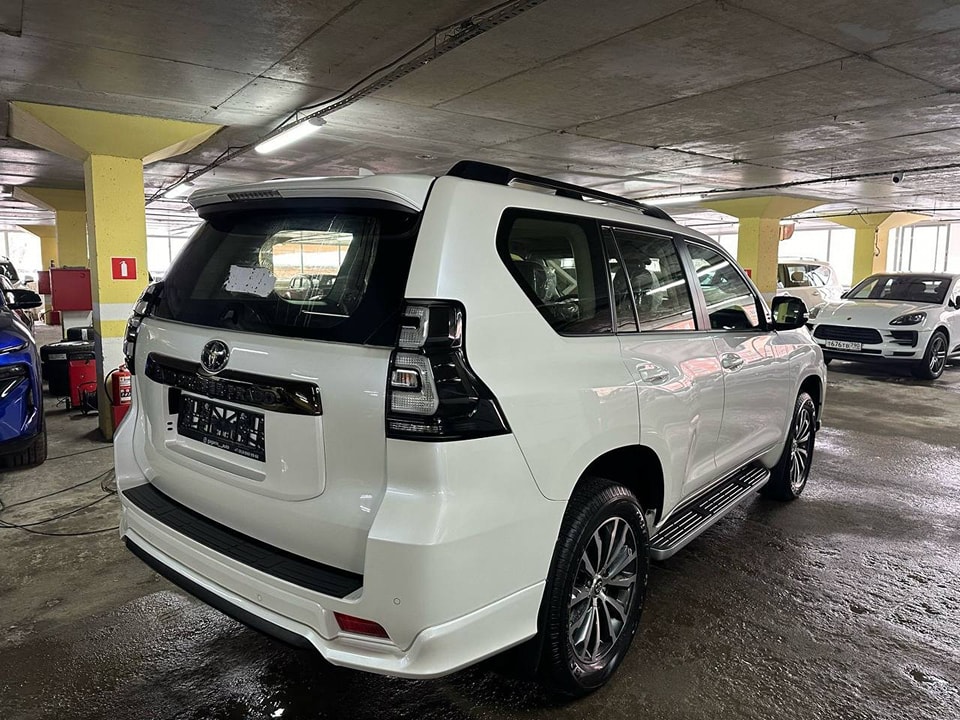 TOYOTA PRADO SUV 2022