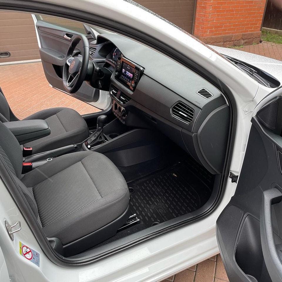 Volkswagen Polo VI 1.6L 2020