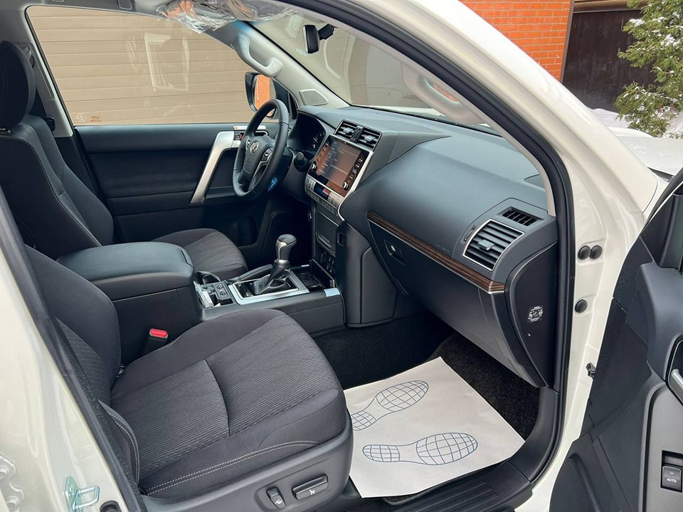 TOYOTA LANDCRUSER PRADO 2.8L  2022