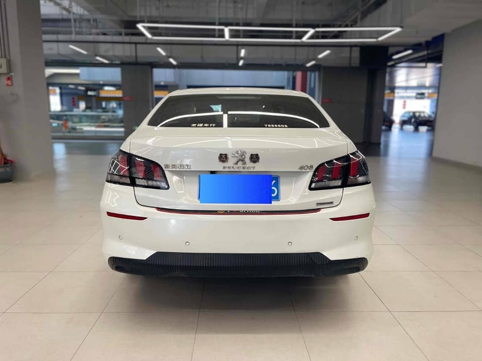 Peugeot 408 1,6L  2020