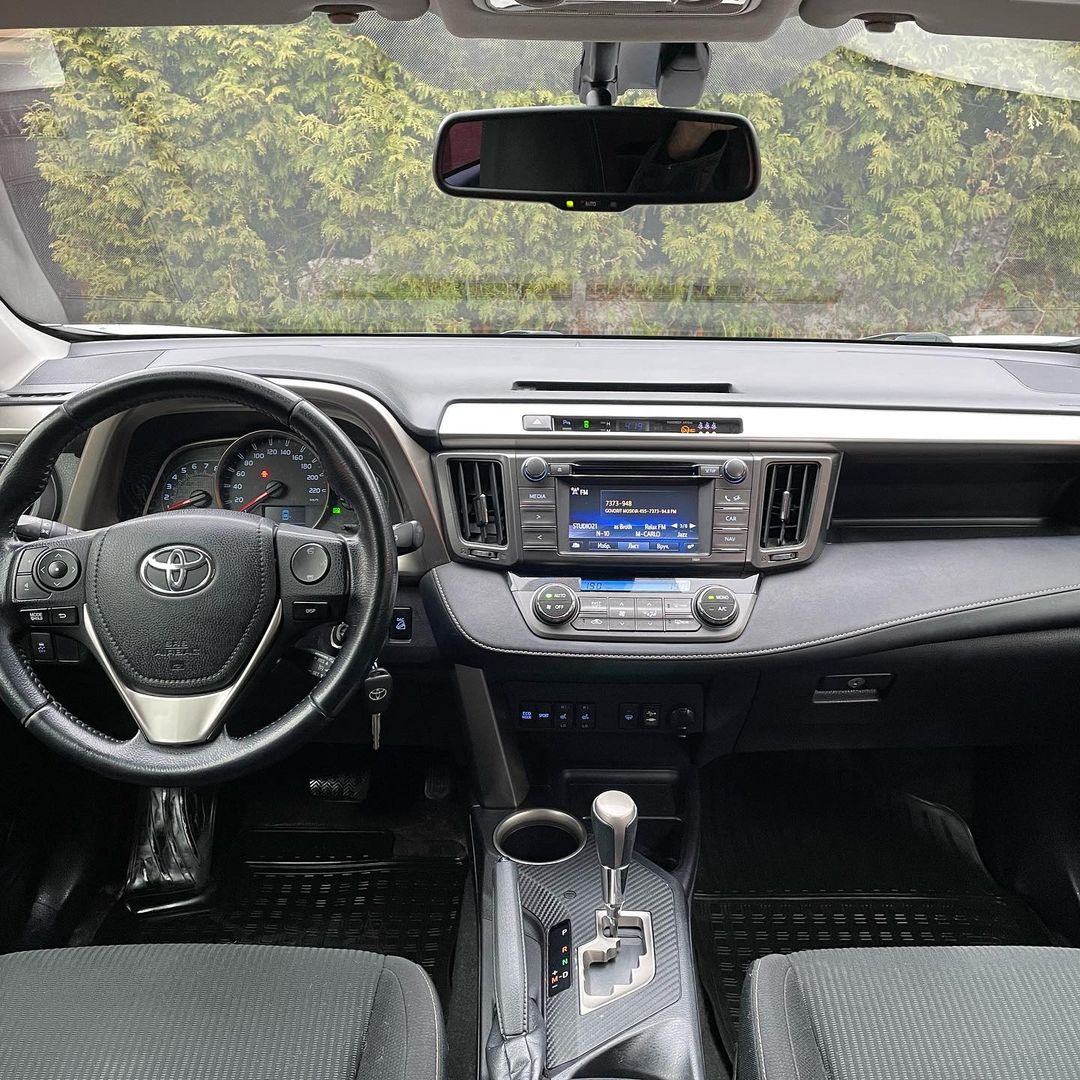 Toyota Rav4 2,5L  2015