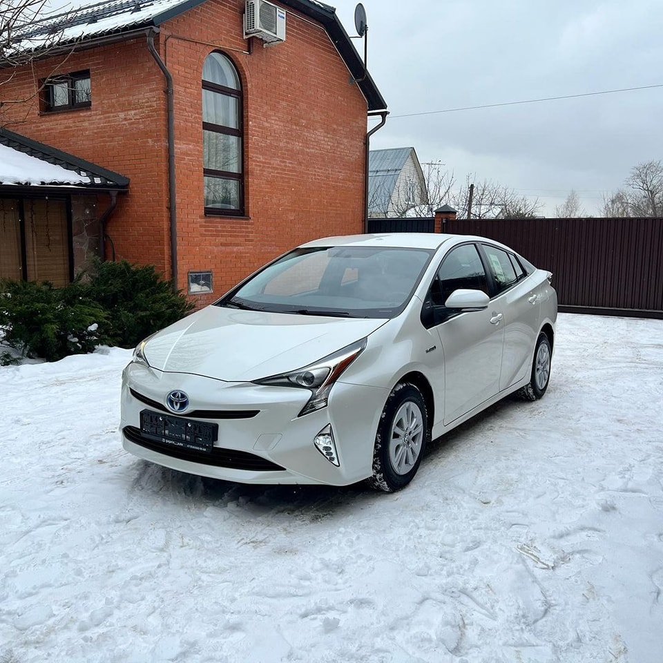 TOYOTA PRIUS HYBRID 1,9 2017