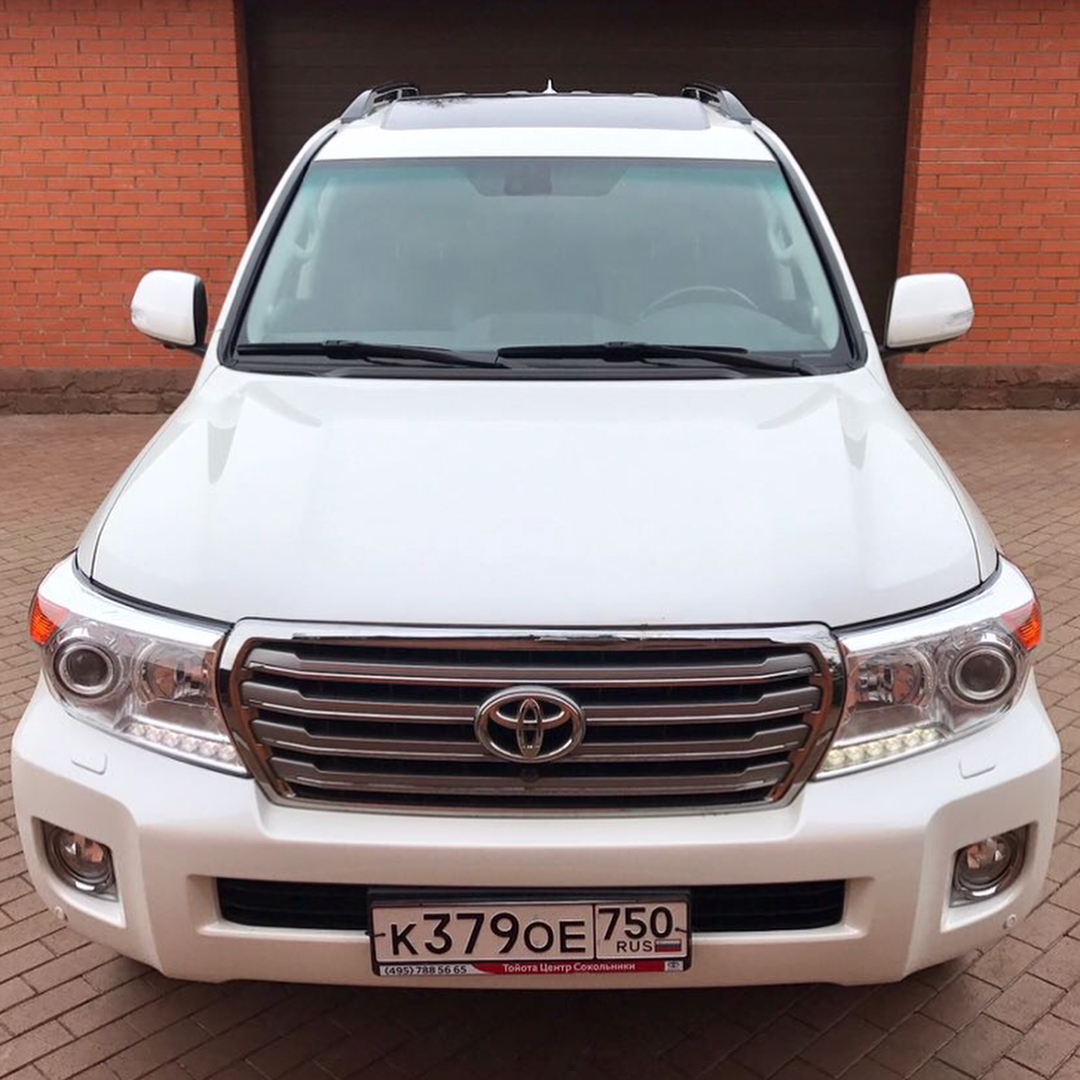 TOYOTA LANDCRUSER 5.7L 2013