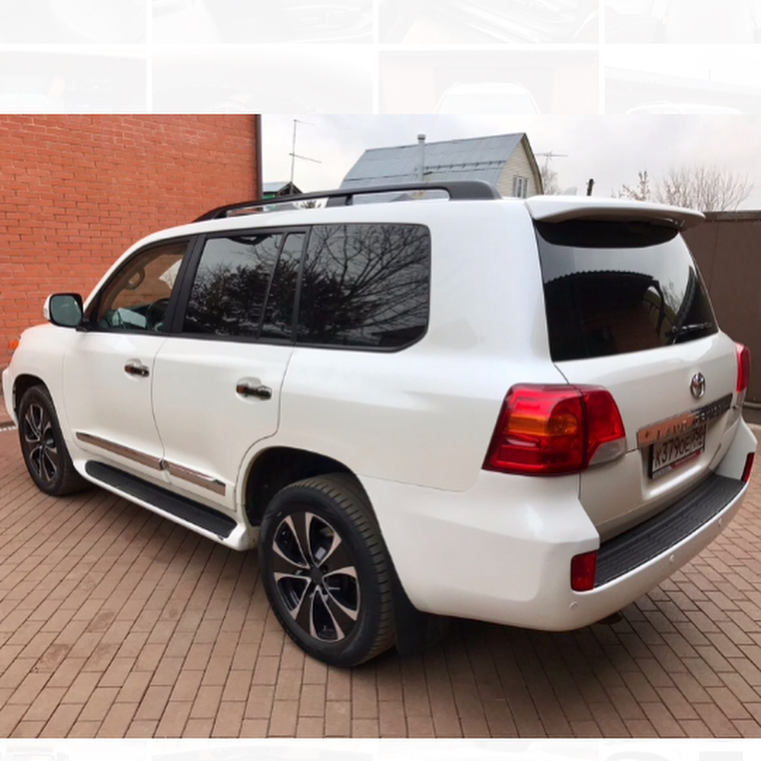 TOYOTA LANDCRUSER 5.7L 2013