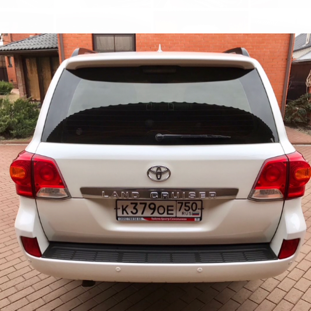 TOYOTA LANDCRUSER 5.7L 2013