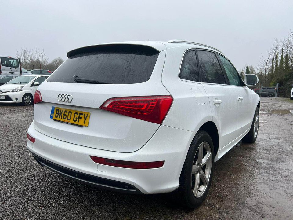Audi Q5 2.0 TDI DPF quattro Manual, 2011 6-speed