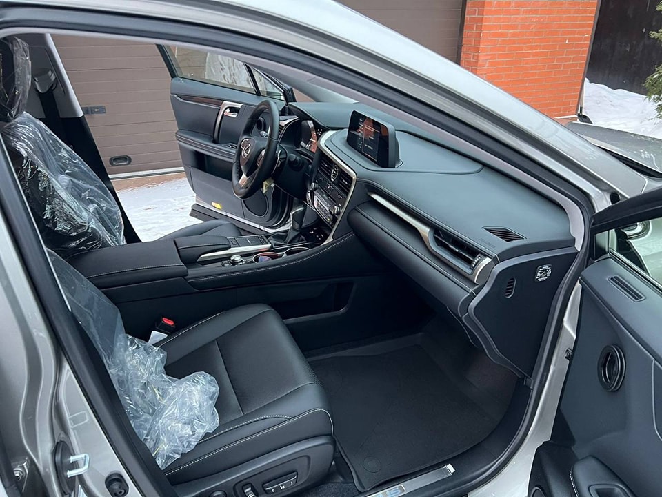 LEXUS RX300   2.0L Hybrid   v6 2022