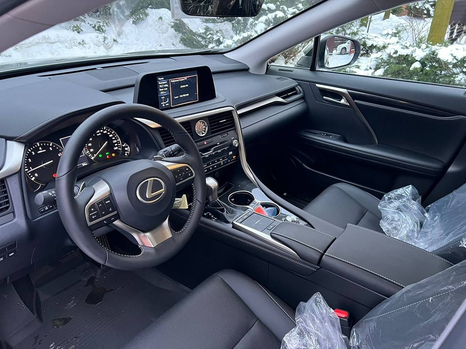 LEXUS RX300   2.0L Hybrid   v6 2022