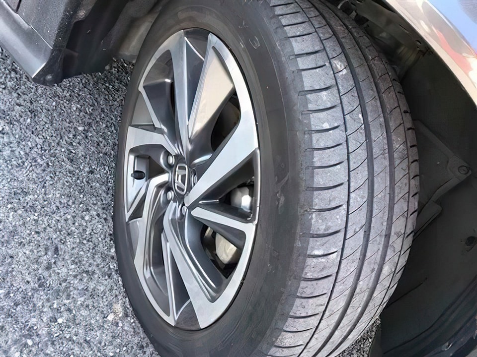 Honda Vezel 1.5L 172HP Hybrid  CVT V6 2019