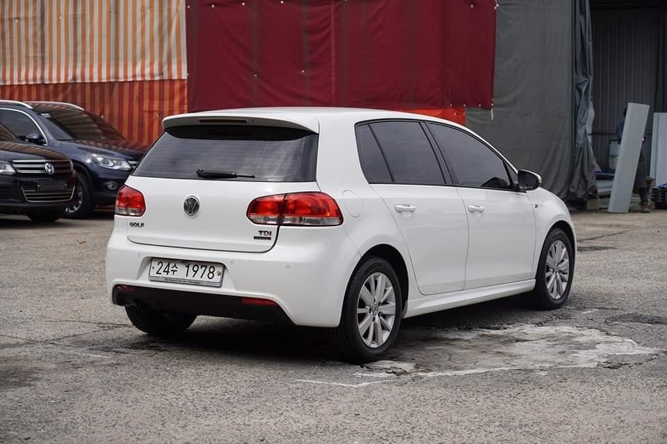 Volkswagen GOLF 6 2.0TDI HIGHLINE FULL OPTION  LHD 2012