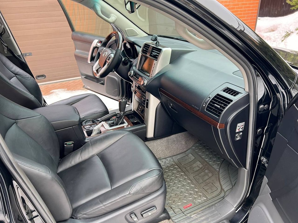 Toyota land cruiser Prado 4.0L V6 LHD 2010